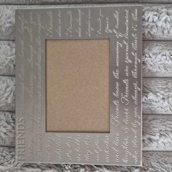 Two Standing Photo Frames - Picture 6 of 8